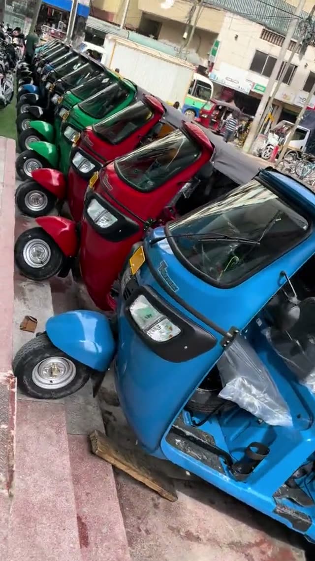 Bajaji TVS King